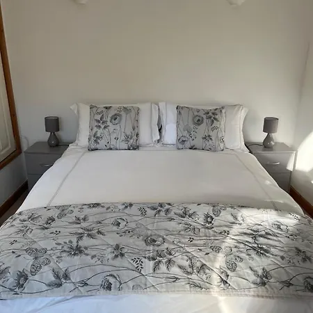 Holiday home Spacious One Bedroom House With Garden In Clifton